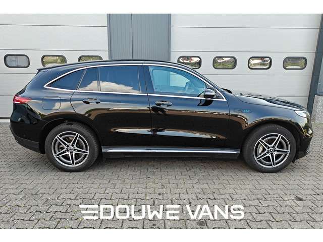 Mercedes-Benz EQC 3