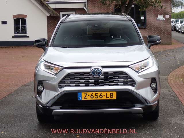 Toyota RAV4 2