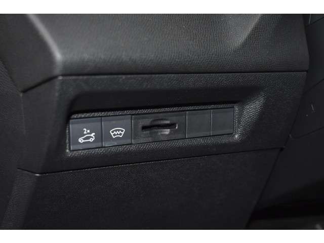 Peugeot 308 2024 Benzine