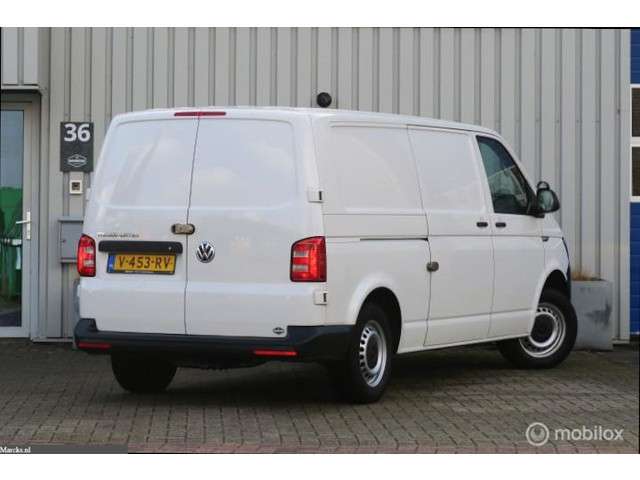 Volkswagen Transporter 2