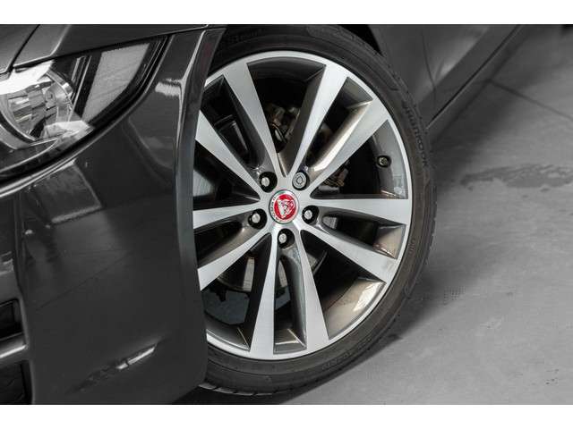 Jaguar XE 2018 Diesel