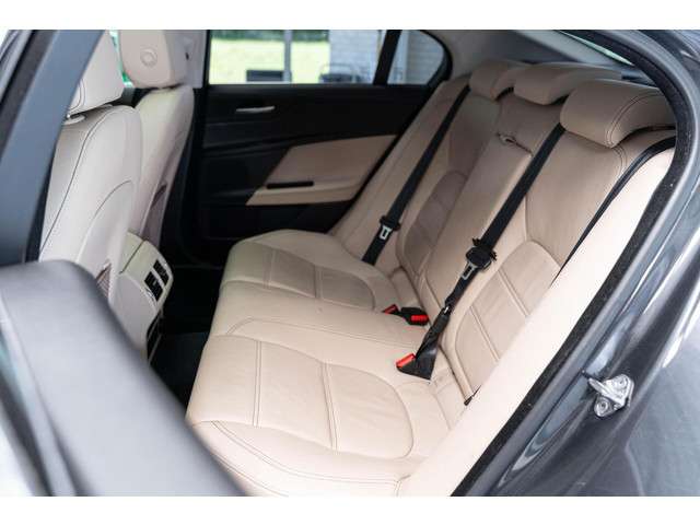 Jaguar XE 2018 Diesel