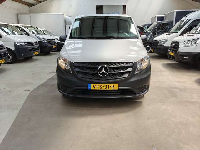 Mercedes-Benz Vito 2