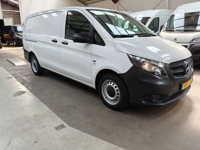 Mercedes-Benz Vito 3