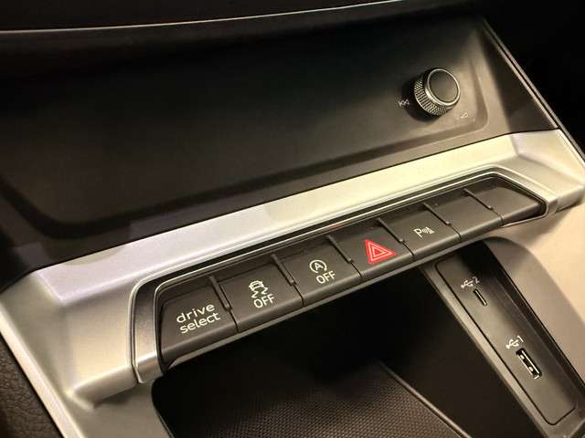 Audi Q3 2019 Benzine