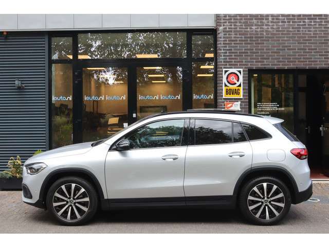 Mercedes-Benz GLA 3