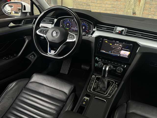 Volkswagen Passat 2