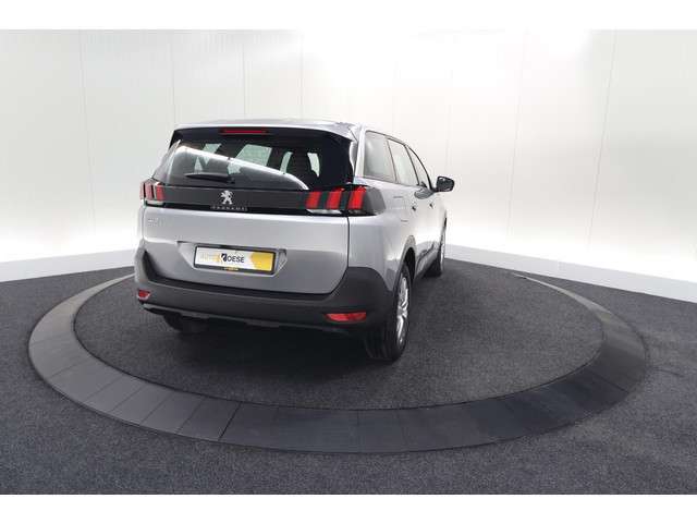 Peugeot 5008 2023 Benzine