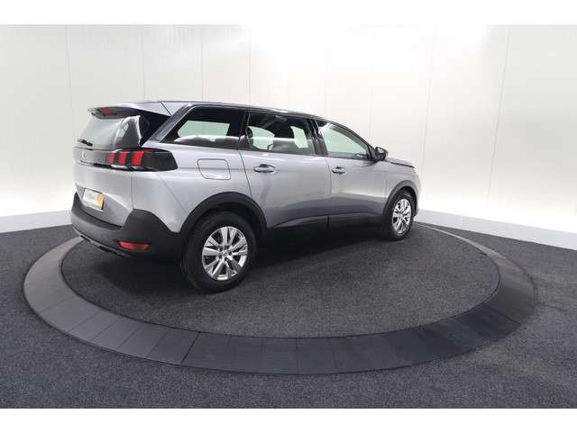 Peugeot 5008 2023 Benzine
