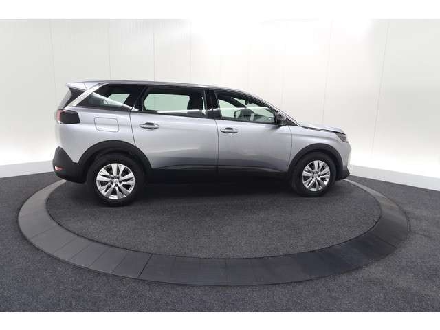 Peugeot 5008 2023 Benzine