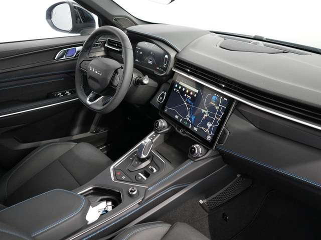 Lynk & Co 01 3