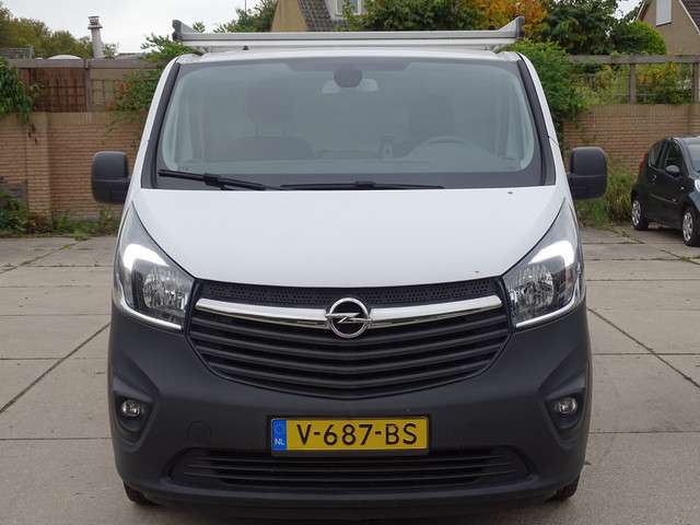 Opel Vivaro 2