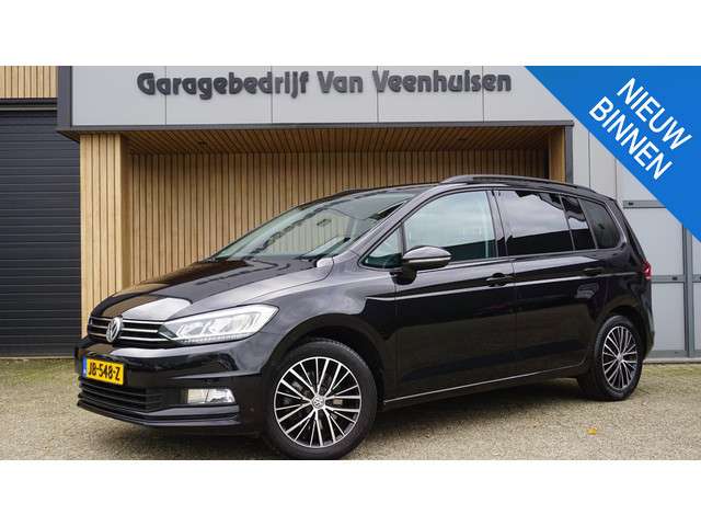 Volkswagen Touran 1.4 TSI 150pk Comfortline Business DSG 7-Zits LED Elek.Trekhaak Clima Navi App-Connect Adaptive Cruise Control 17inch LM *Complete Touran*