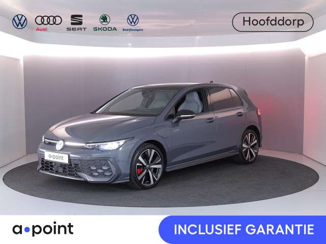 Volkswagen Golf 1.5 eHybrid GTE 272 pk Automaat (DSG) | Sportpakket | Panoramadak | Lederen bekleding | Elektr. trekhaak | Parkeersensoren | Blackstyle | Stoelverwarming |