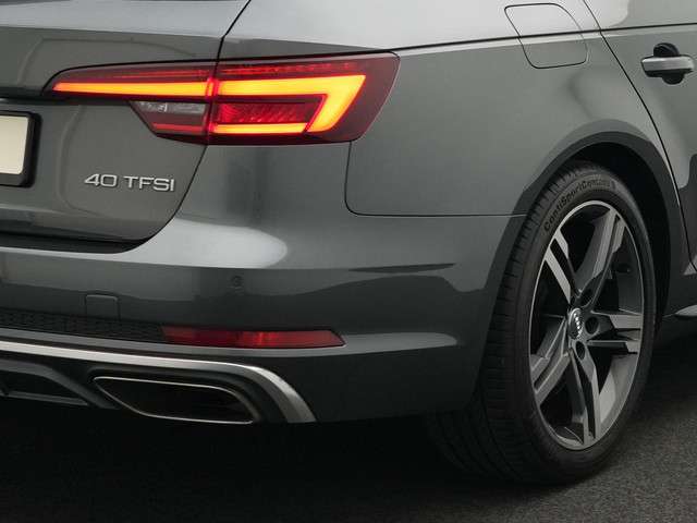 Audi A4 2019 Benzine