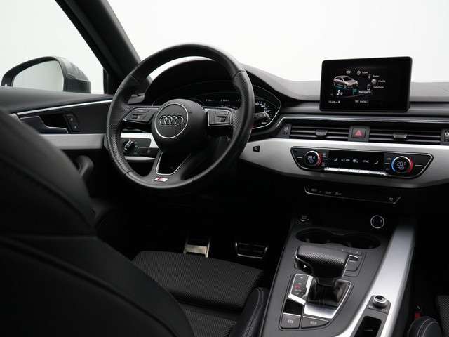 Audi A4 2019 Benzine