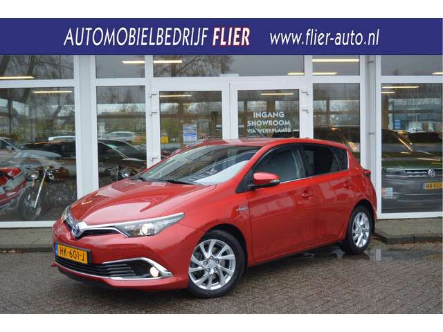 Toyota Auris 2015 Hybride