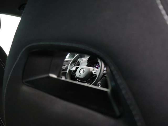 Skoda Karoq 2021 Benzine