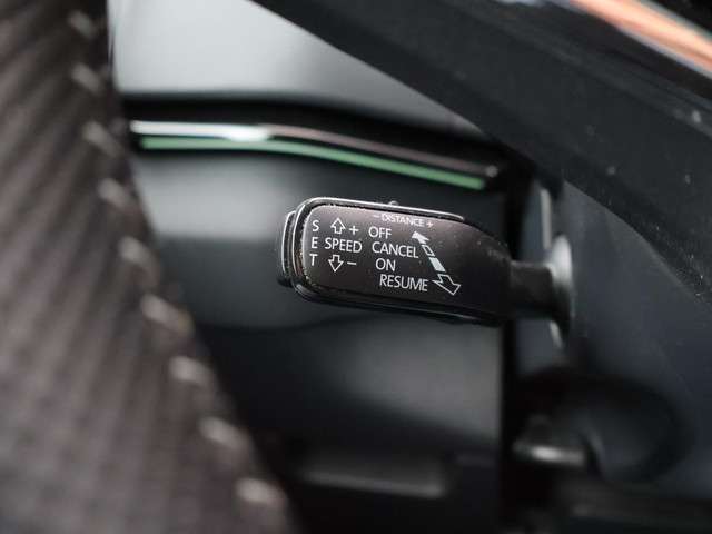 Skoda Karoq 2021 Benzine