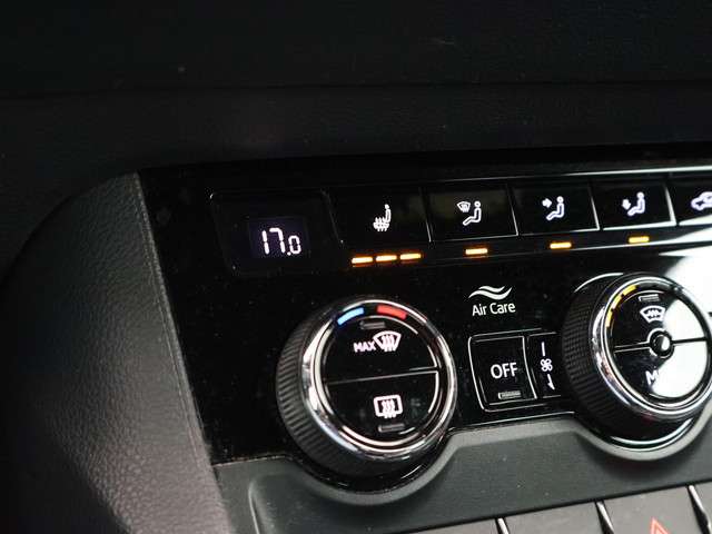 Skoda Karoq 2021 Benzine