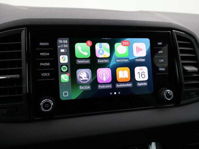 Skoda Karoq 2021 Benzine