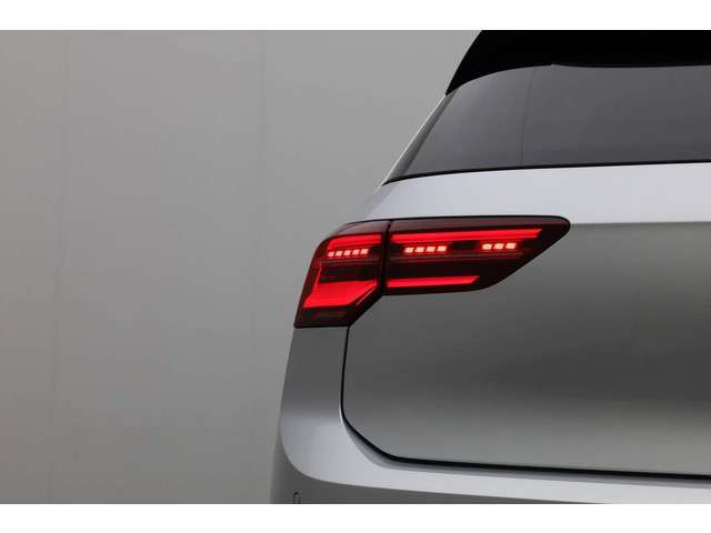 Volkswagen Golf 2024 Benzine
