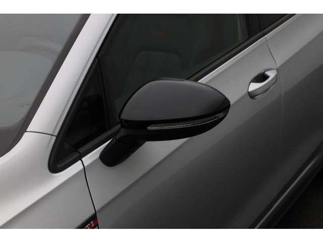 Volkswagen Golf 2024 Benzine