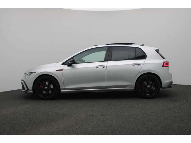 Volkswagen Golf 2024 Benzine