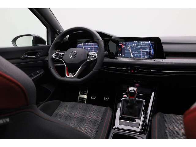 Volkswagen Golf 2024 Benzine