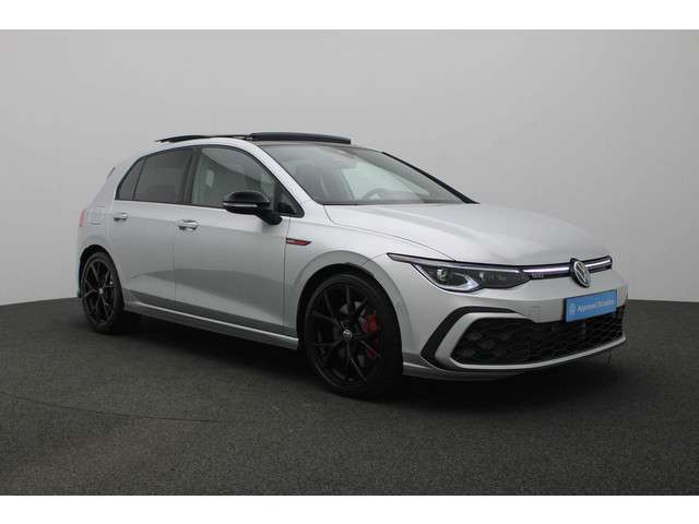 Volkswagen Golf 2024 Benzine