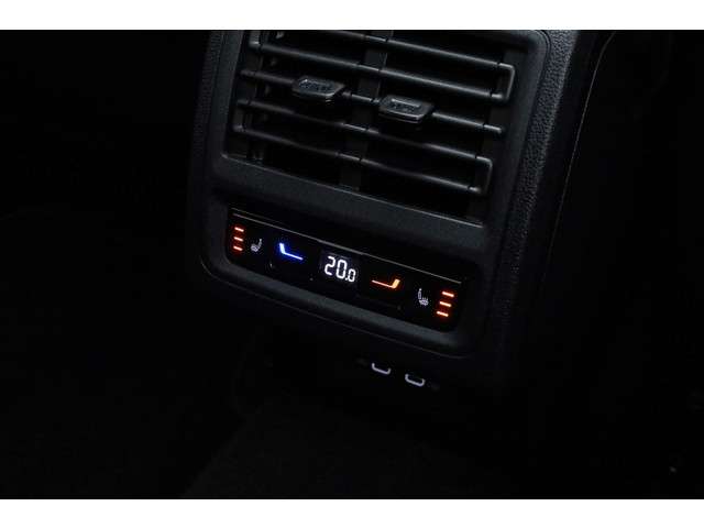Volkswagen Golf 2024 Benzine