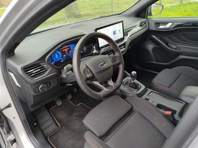 Ford Focus 2022 Benzine