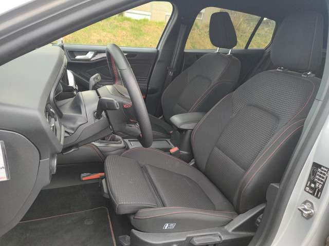 Ford Focus 2022 Benzine