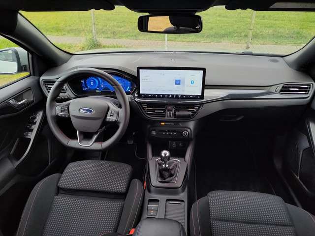 Ford Focus 2022 Benzine