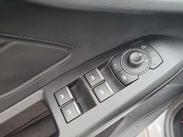 Ford Focus 2022 Benzine