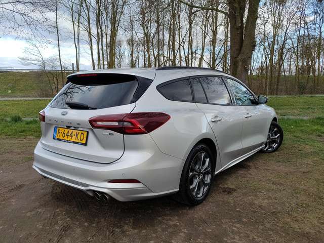Ford Focus 2022 Benzine