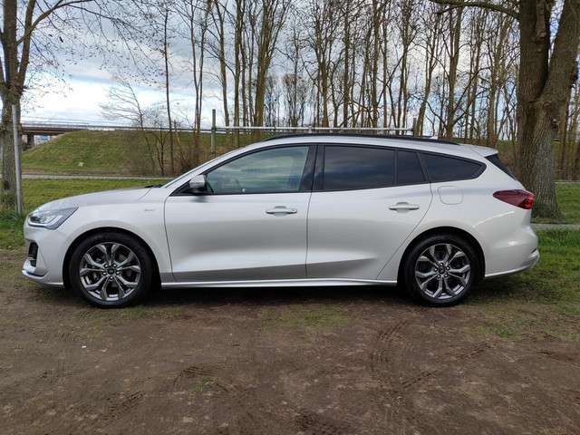 Ford Focus 2022 Benzine