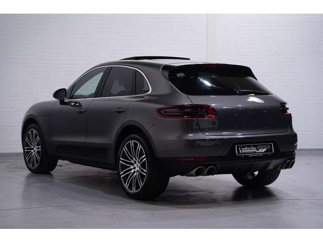 Porsche Macan 3