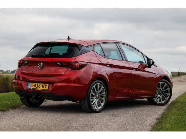 Opel Astra 2