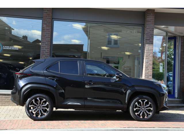 Toyota Yaris Cross 2