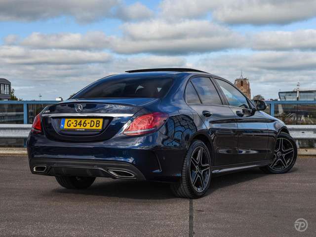 Mercedes-Benz C-Klasse 3