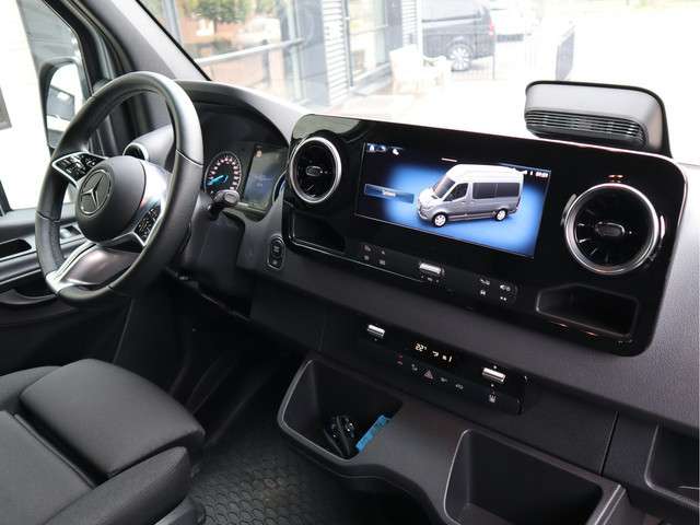 Mercedes-Benz eSprinter 3