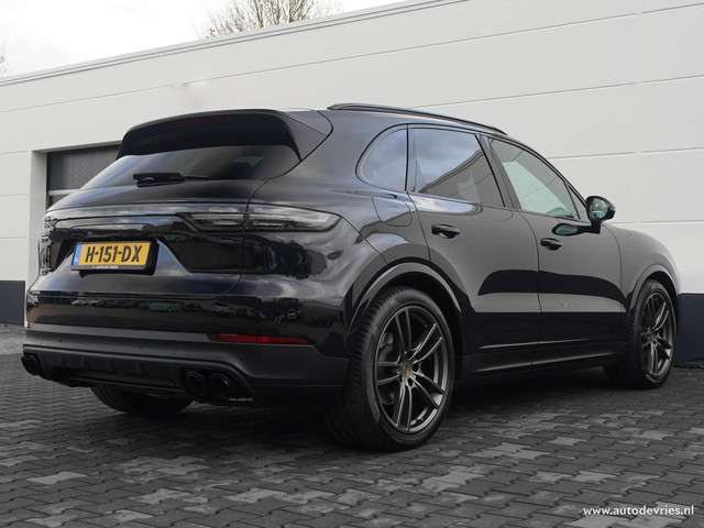 Porsche Cayenne 3