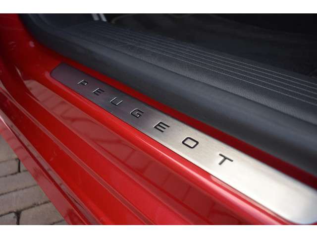 Peugeot 308 2024 Benzine