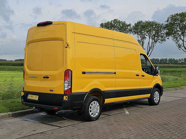 Ford E-Transit 3