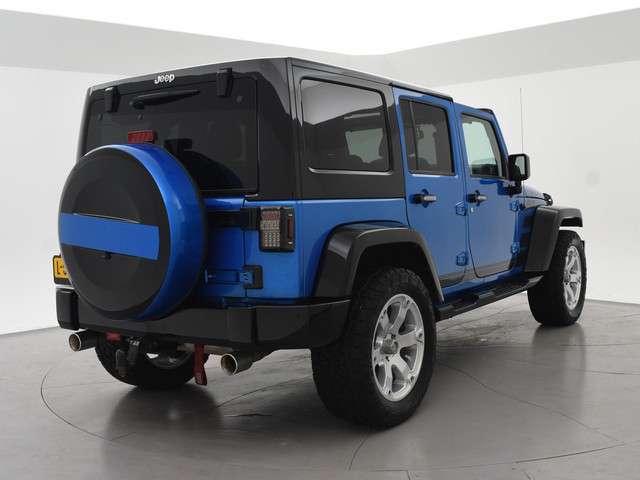 Jeep Wrangler 2
