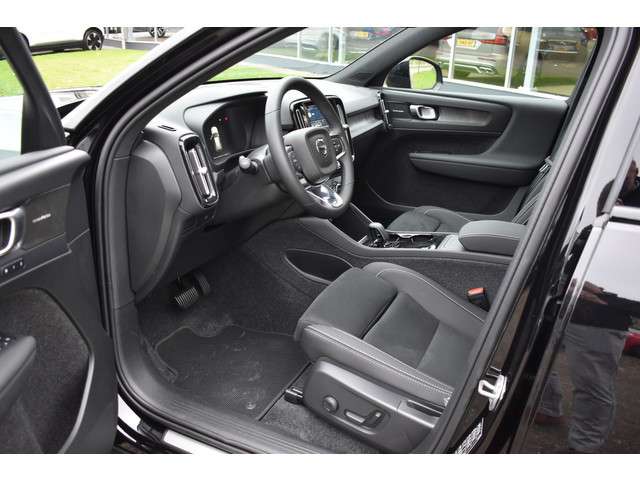 Volvo EX40 2025 Electrisch