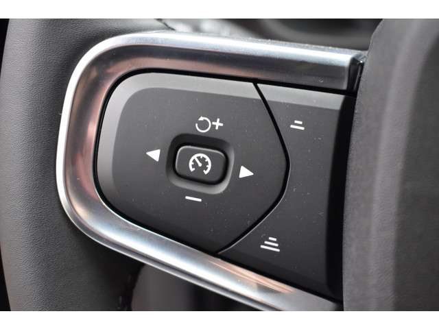 Volvo EX40 2025 Electrisch