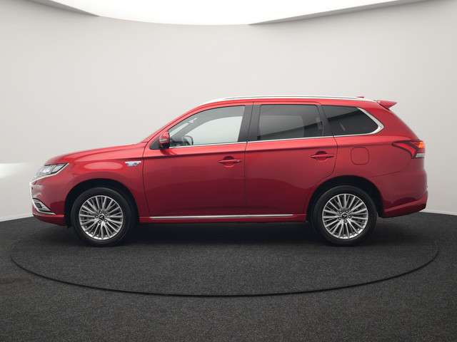 Mitsubishi Outlander 2