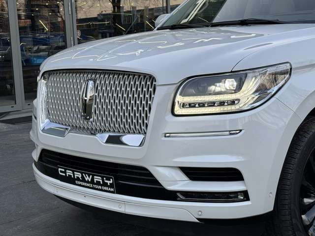 Lincoln Navigator 2
